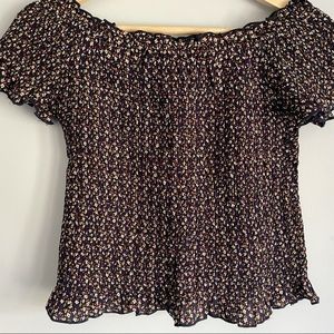 Lettuce Trim Ruffle Tee